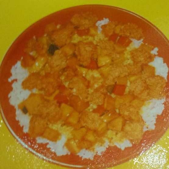 肯香汉堡(西苑三区东北)