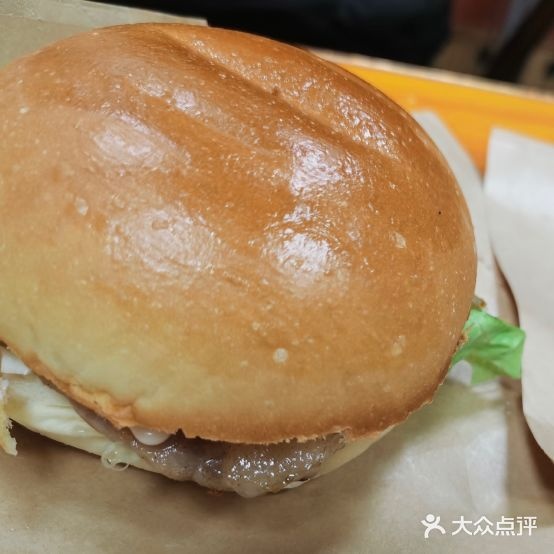 胜杯猪排包·榴莲