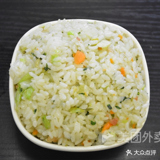 余阿姨菜饭骨头汤(江都东站店)