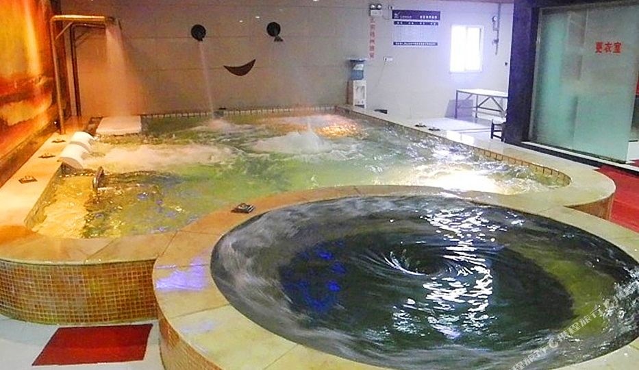 千百度休闲会所(总店)