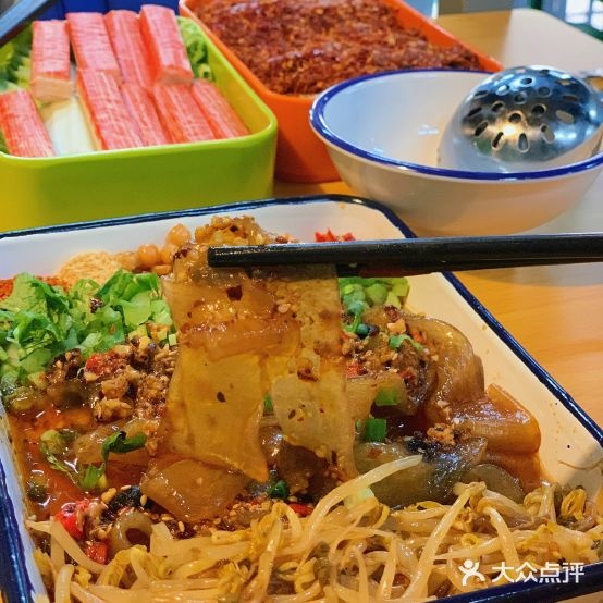 六年一班串串香锅(同德路店)