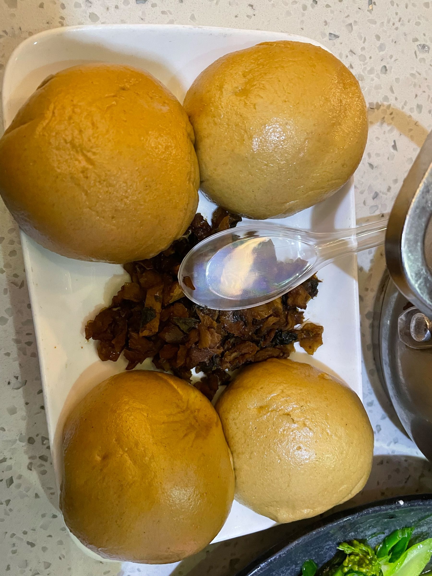 老粤西梧州特色菜餐厅环境