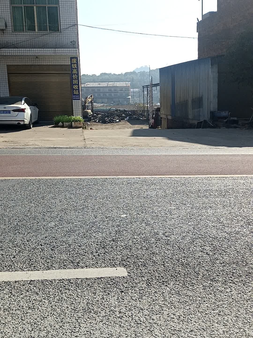 废铁高价回收站