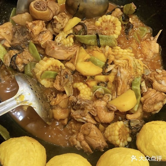光头老五东北铁锅炖(栖霞店)
