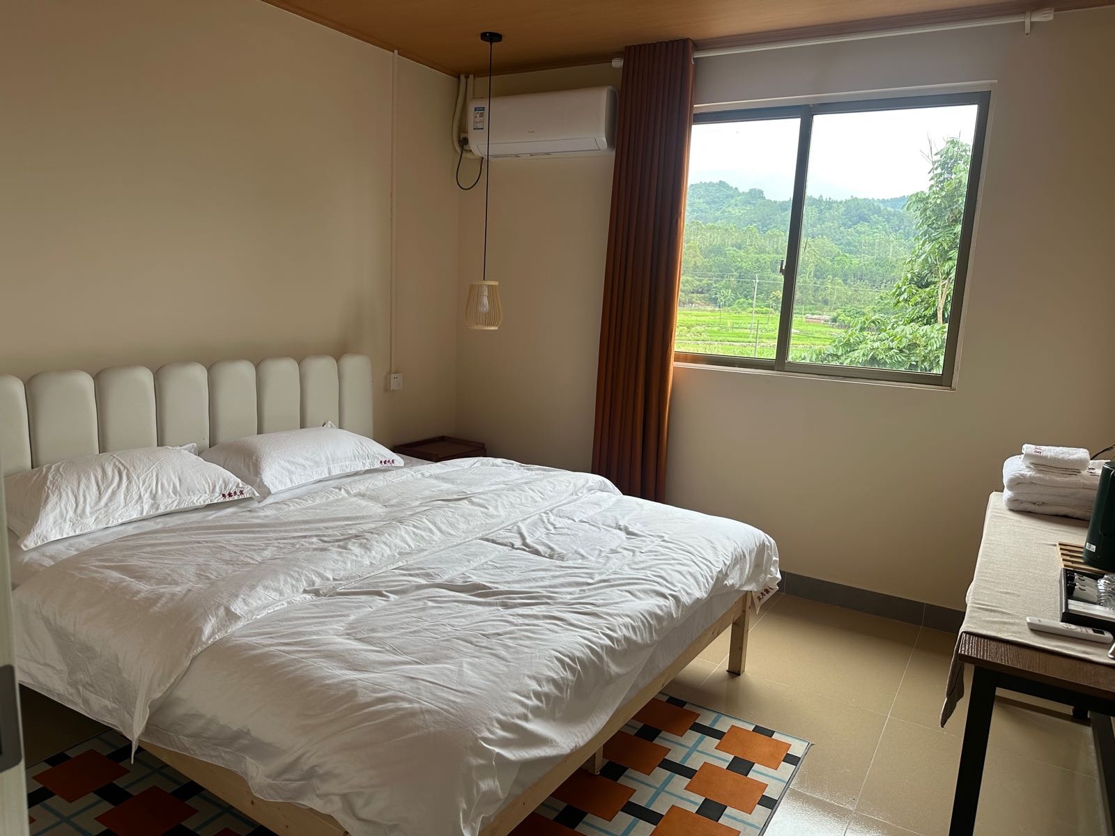 粤露山居·民宿餐厅