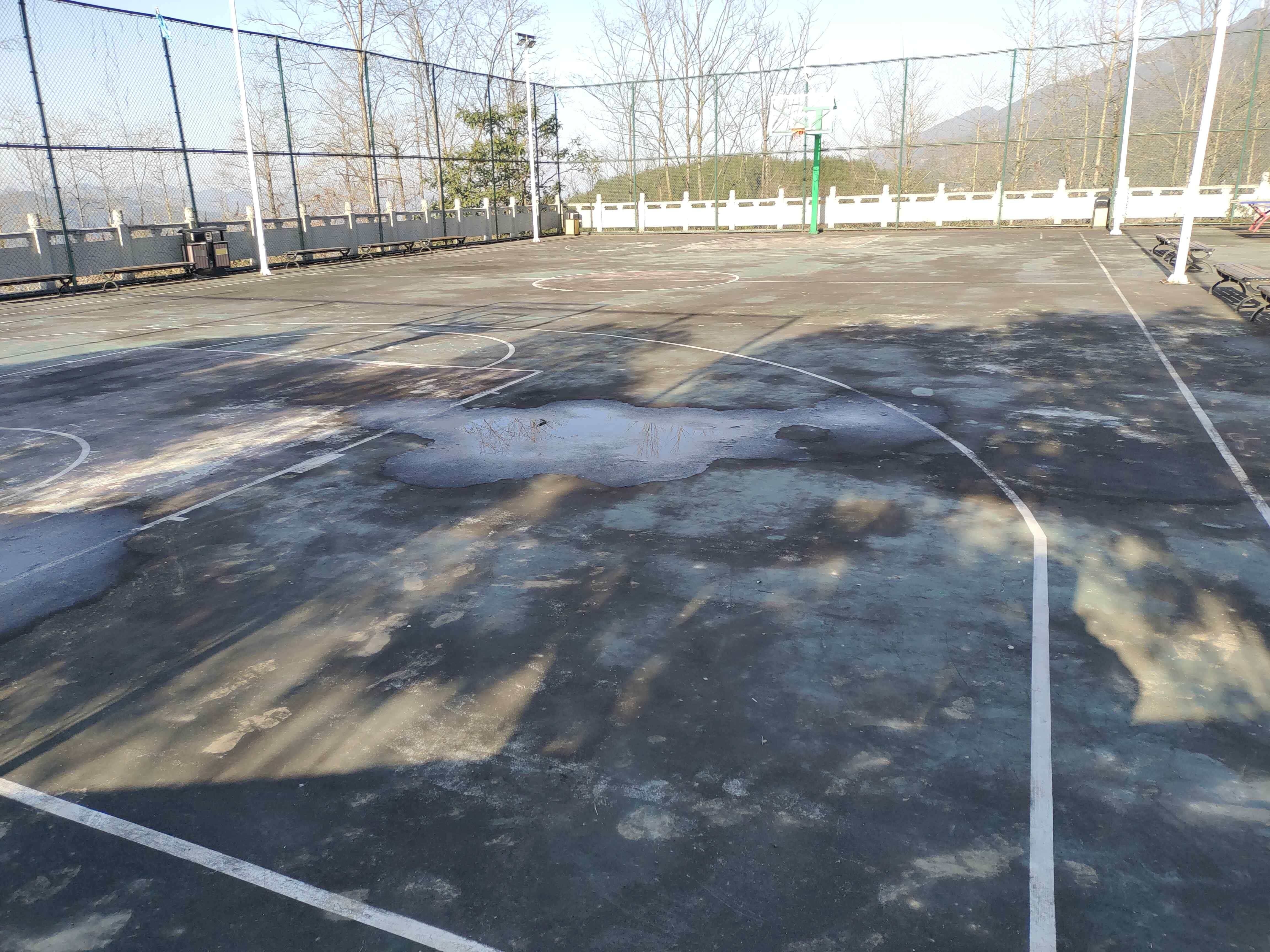 社区广场-篮球场