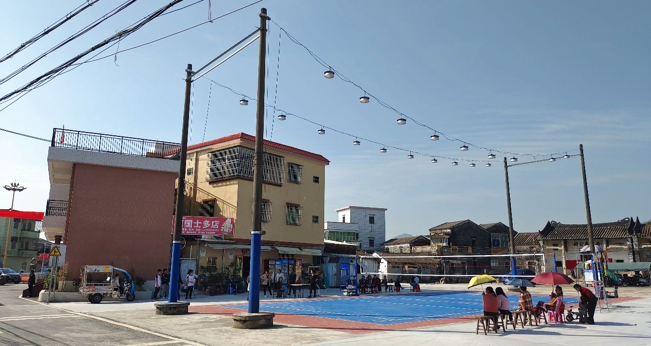下莘村排球场