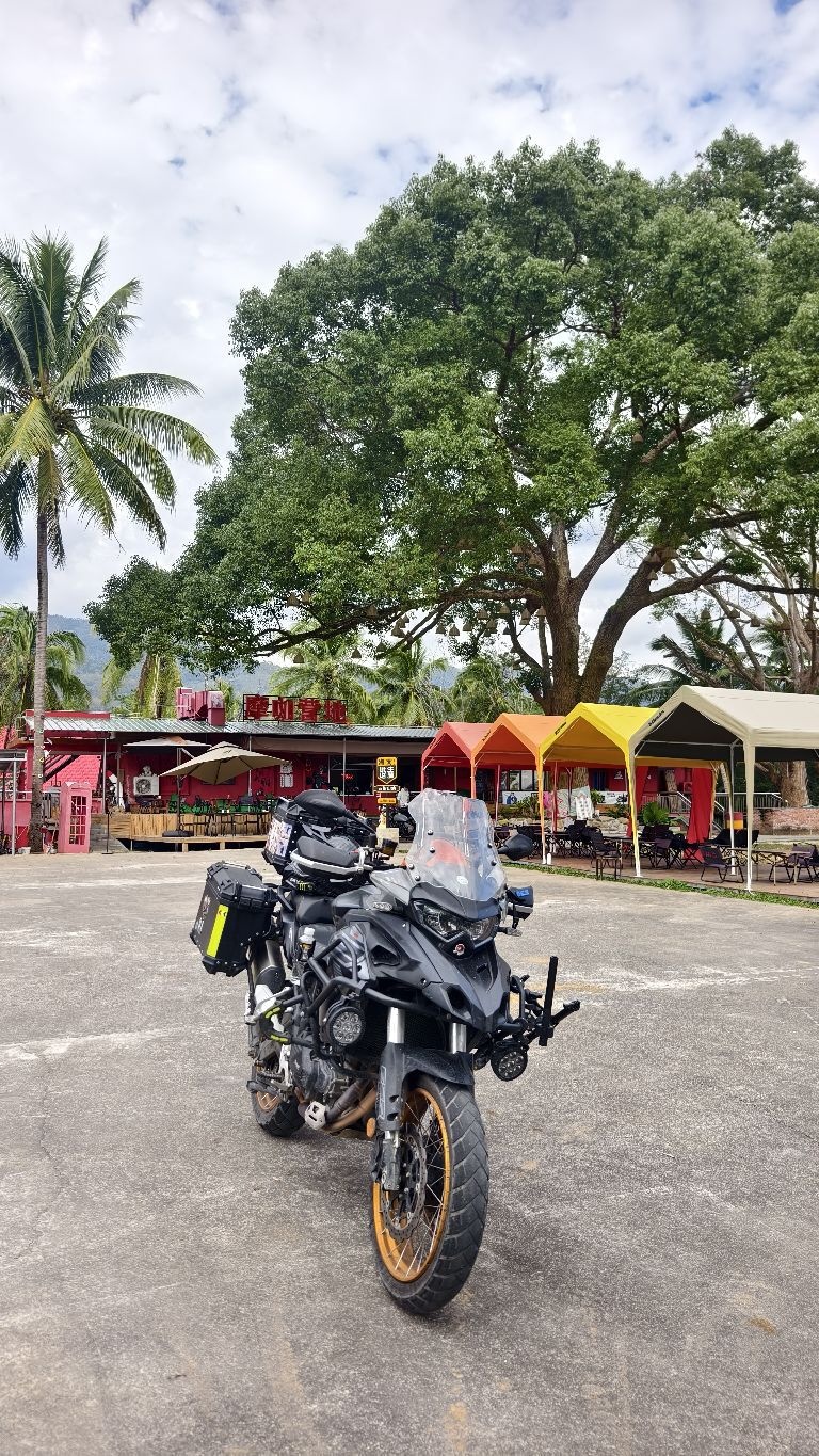 寻一乐游(五指山)摩咖机车