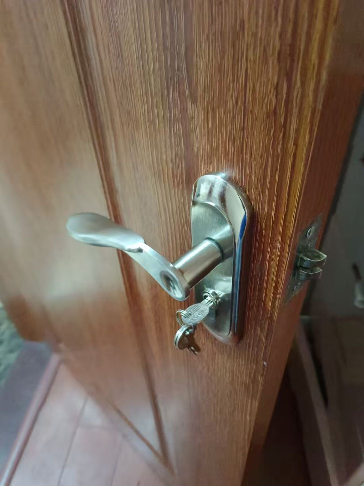 锁博士开锁换锁汽车钥匙指纹锁