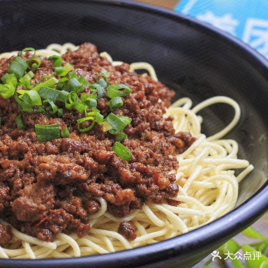 彭家一成杂酱面馆(舞阳分店)