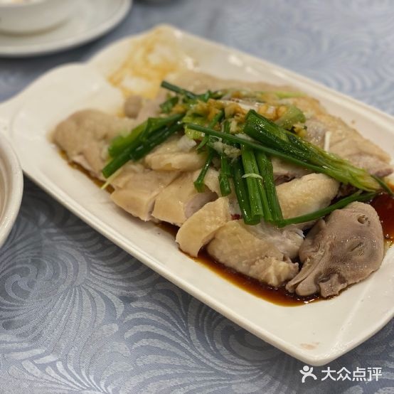 粤·问群饭店(龙津东路直营店)