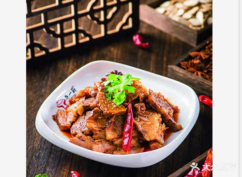 牛一厨筋头八脑锅(解放路店)