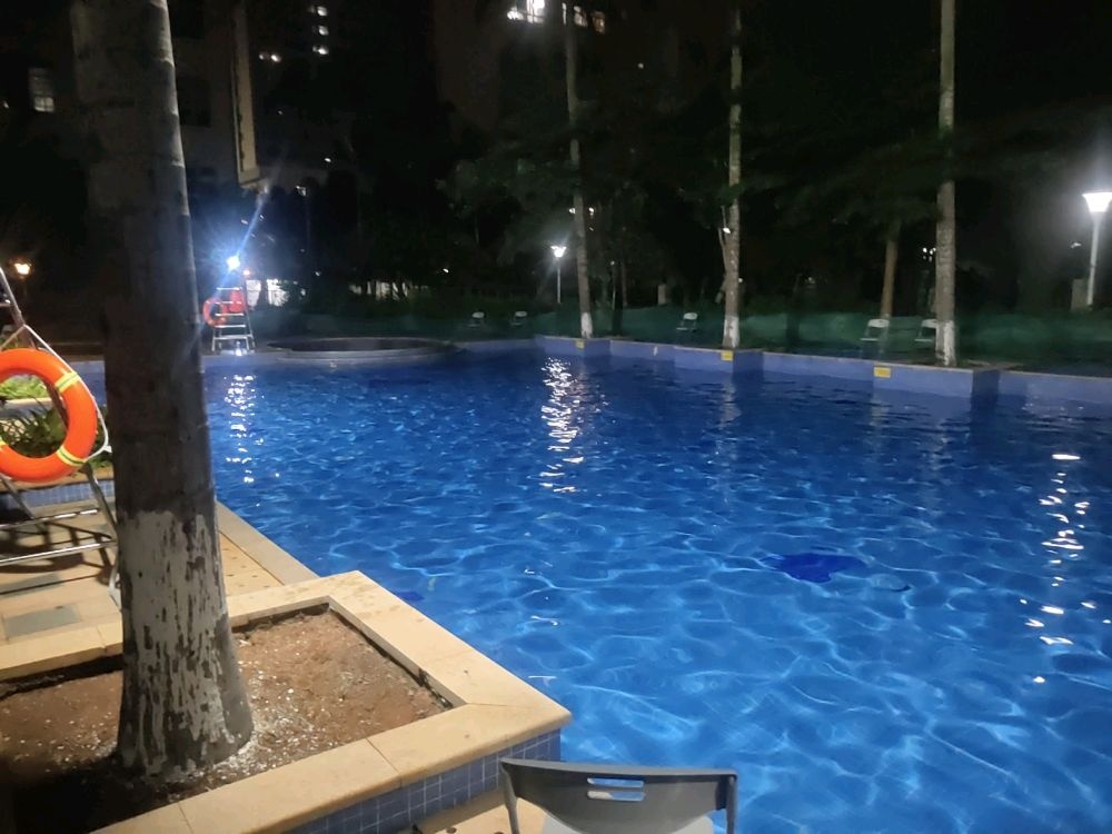 正业家园游泳池