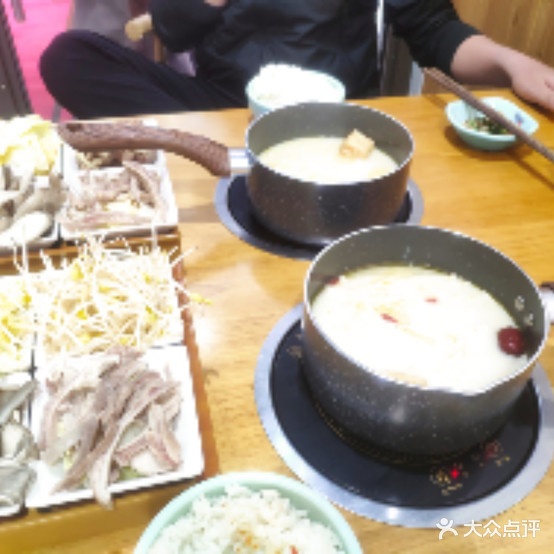 九优潮汕猪肚鸡汤饭大(吾悦店)