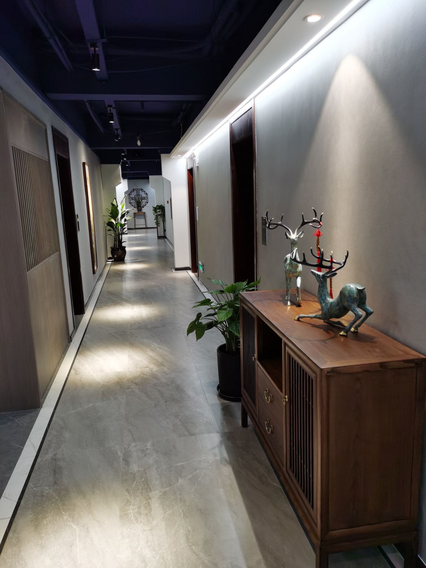 甸丰园花园式餐饮乐园(花园式餐饮)