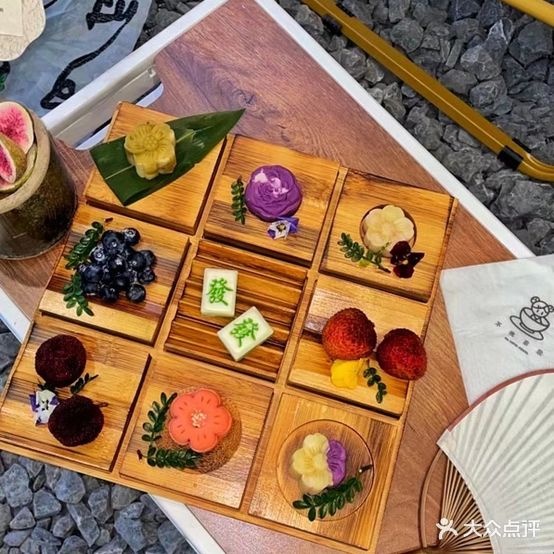 不止不晚·成都沙锅菜·冒鸭冒肚(总店)