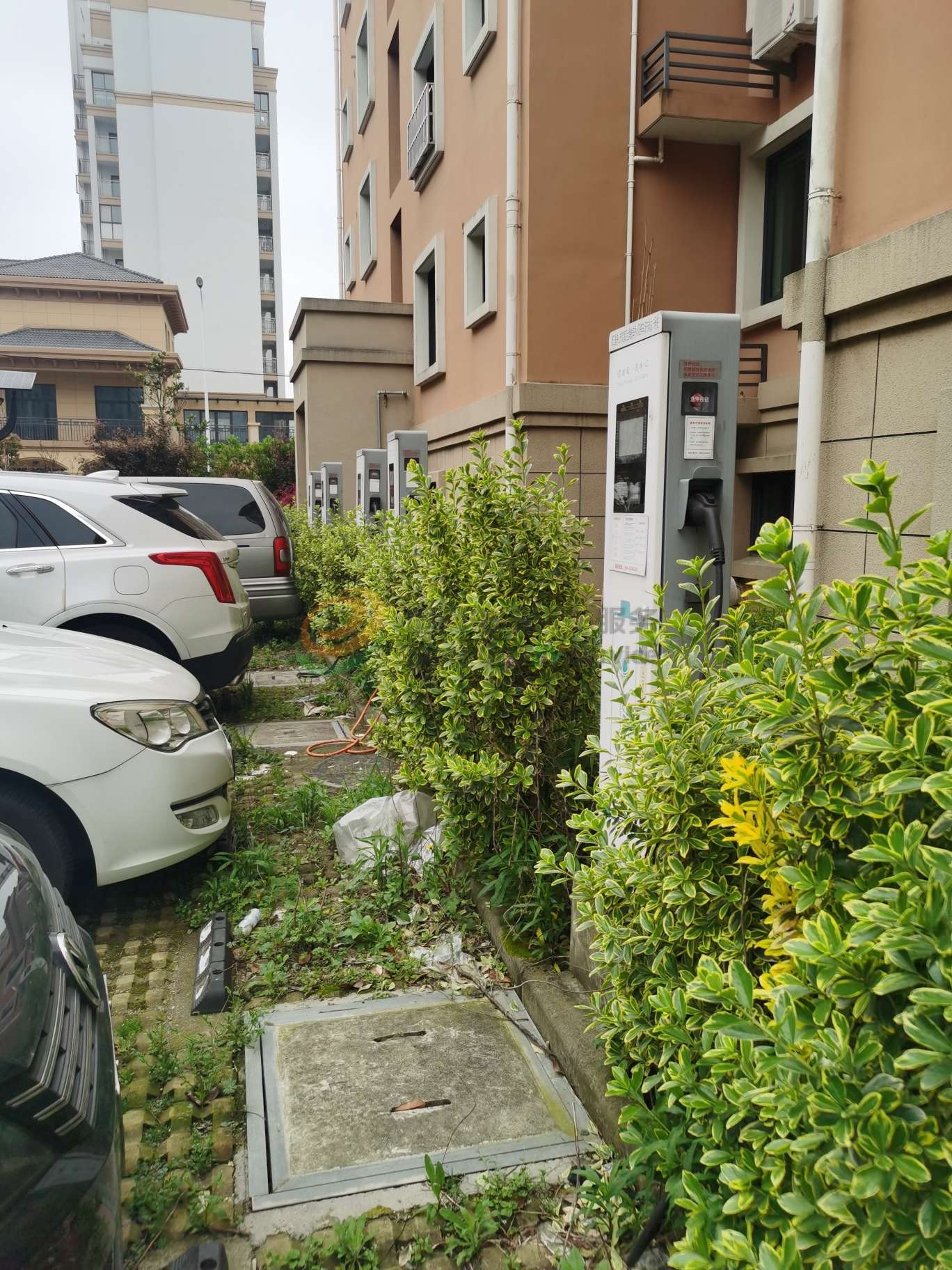 e充电充电站(浙江省舟山市定海区金塘油车桥小区停车场充电站)