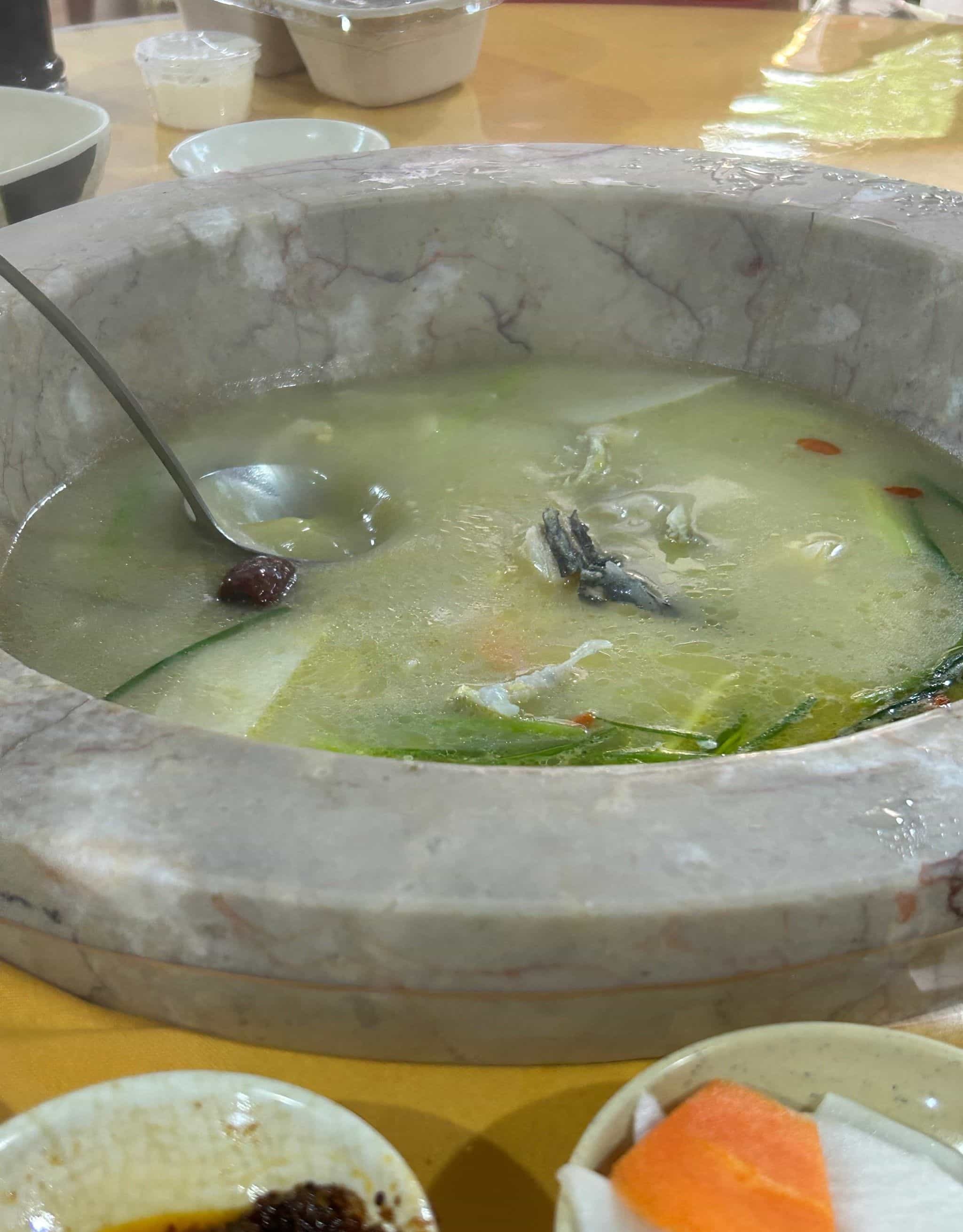 云南生态石锅鱼(重庆路店)