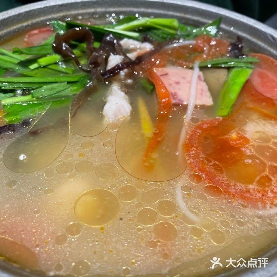 觐肌挨三仙曾米线(翠湖店)