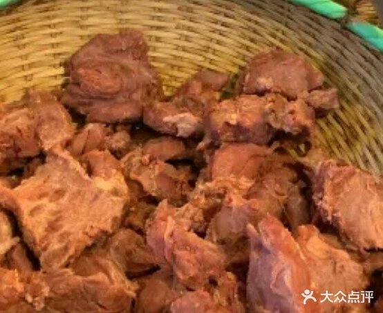 秦栏冯五牛肉点