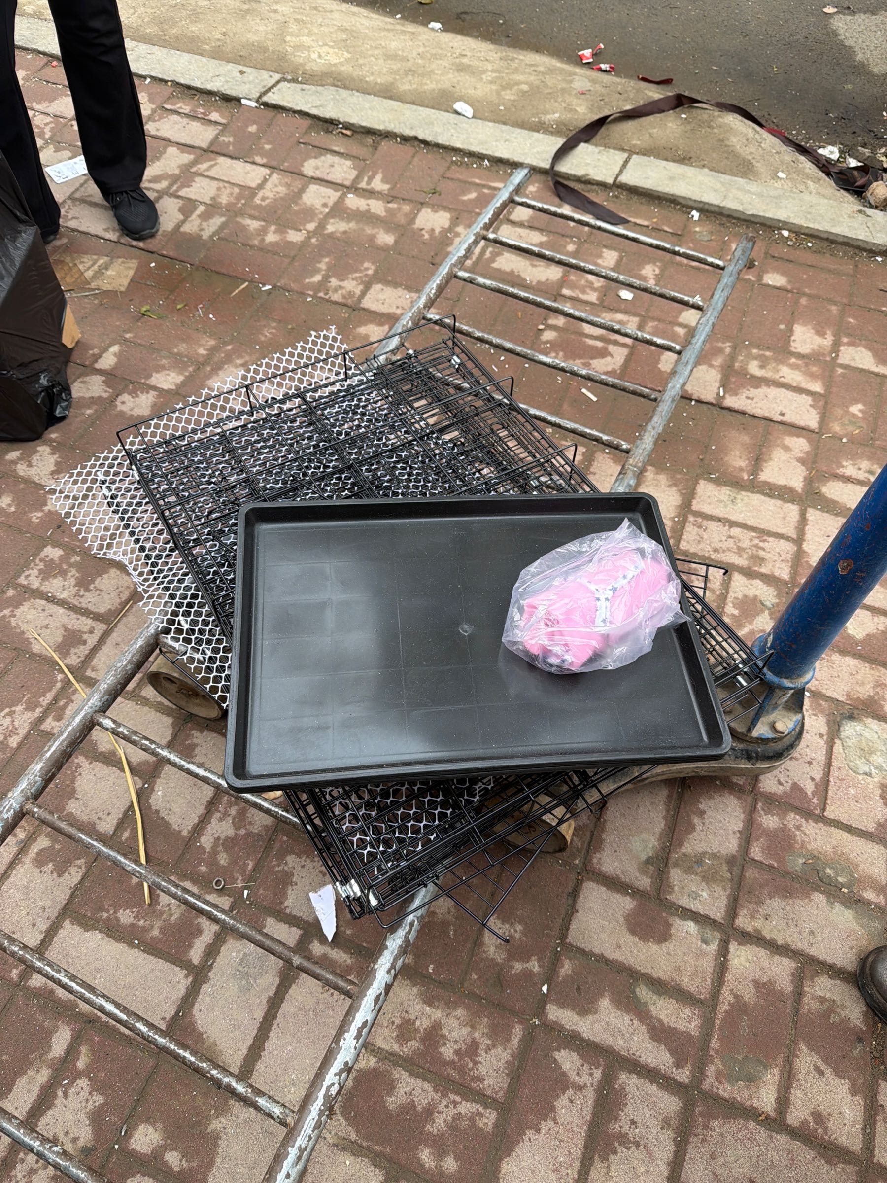 废品收购站(亚泰鲲鹏府店)