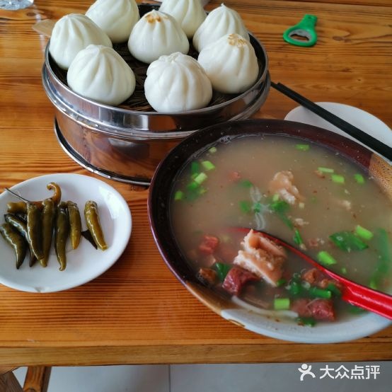 驴肉火烧安徽拌面