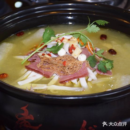 昭源惩红袢唇天麻火腿鸡