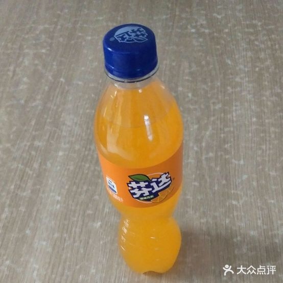 网三女孩凉皮
