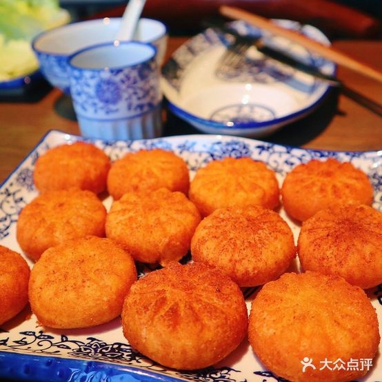 蔡记菌王牛排火锅店