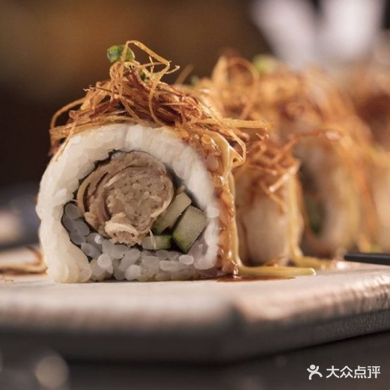 彦西日料(东明路店)