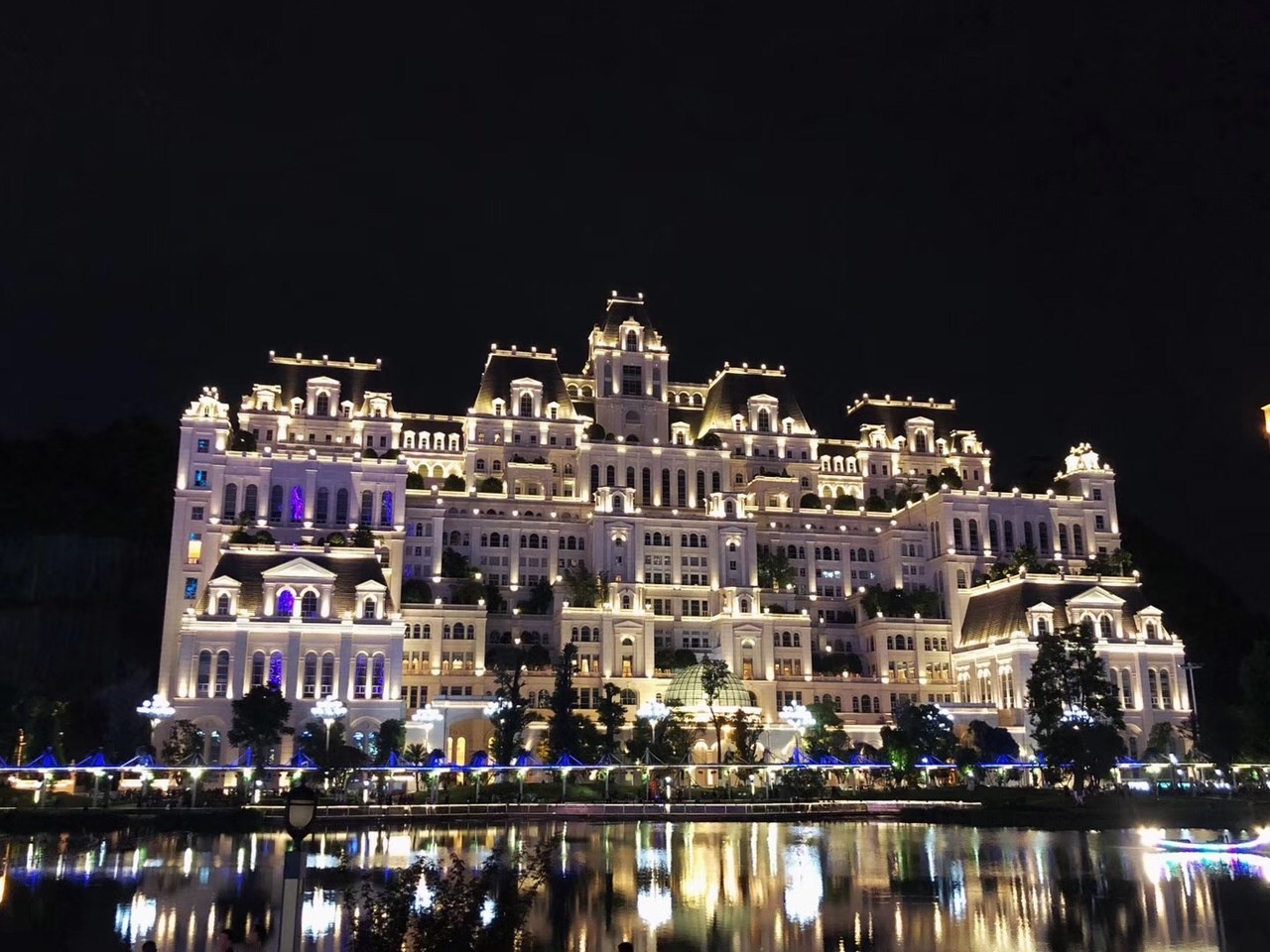 星月点击头像查看其他房源民宿(步行街1号分店)