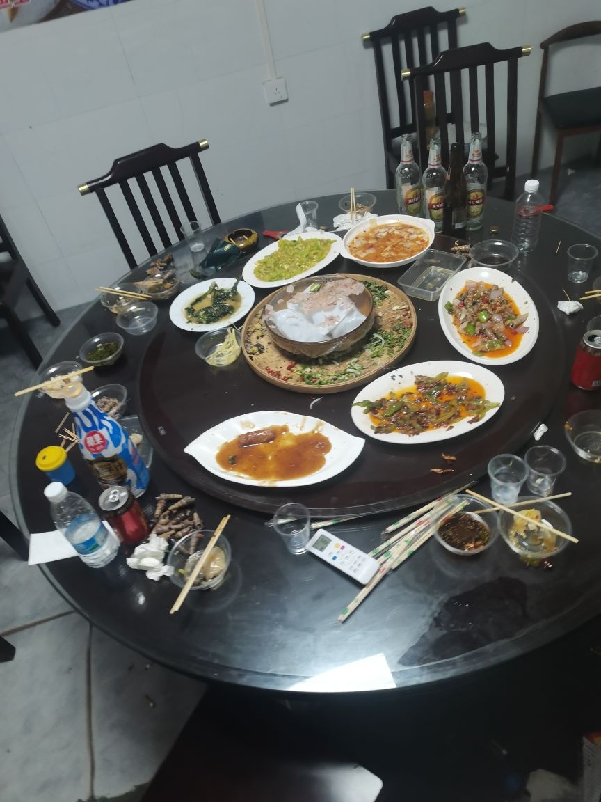 横县特色鱼生(银海店)
