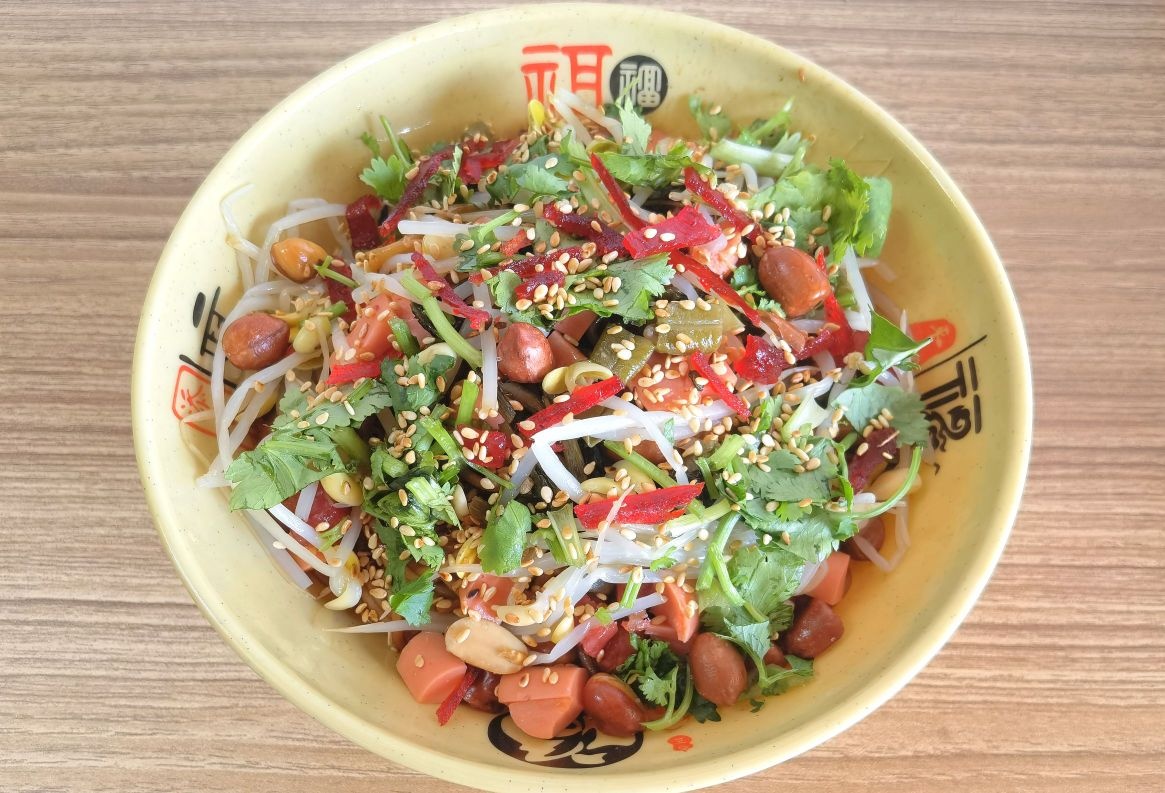 三点泮腌粉与茶餐饮吧