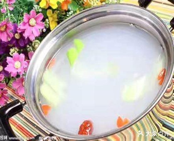 渝家铺砂锅串串