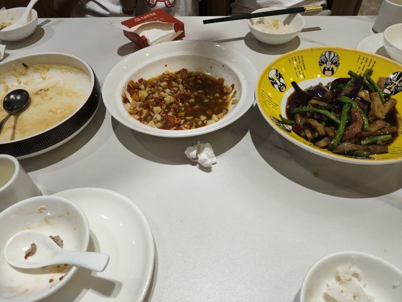 红太阳酒楼湘菜家宴(迎宾店)