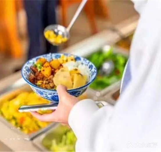 隔锅香自主餐
