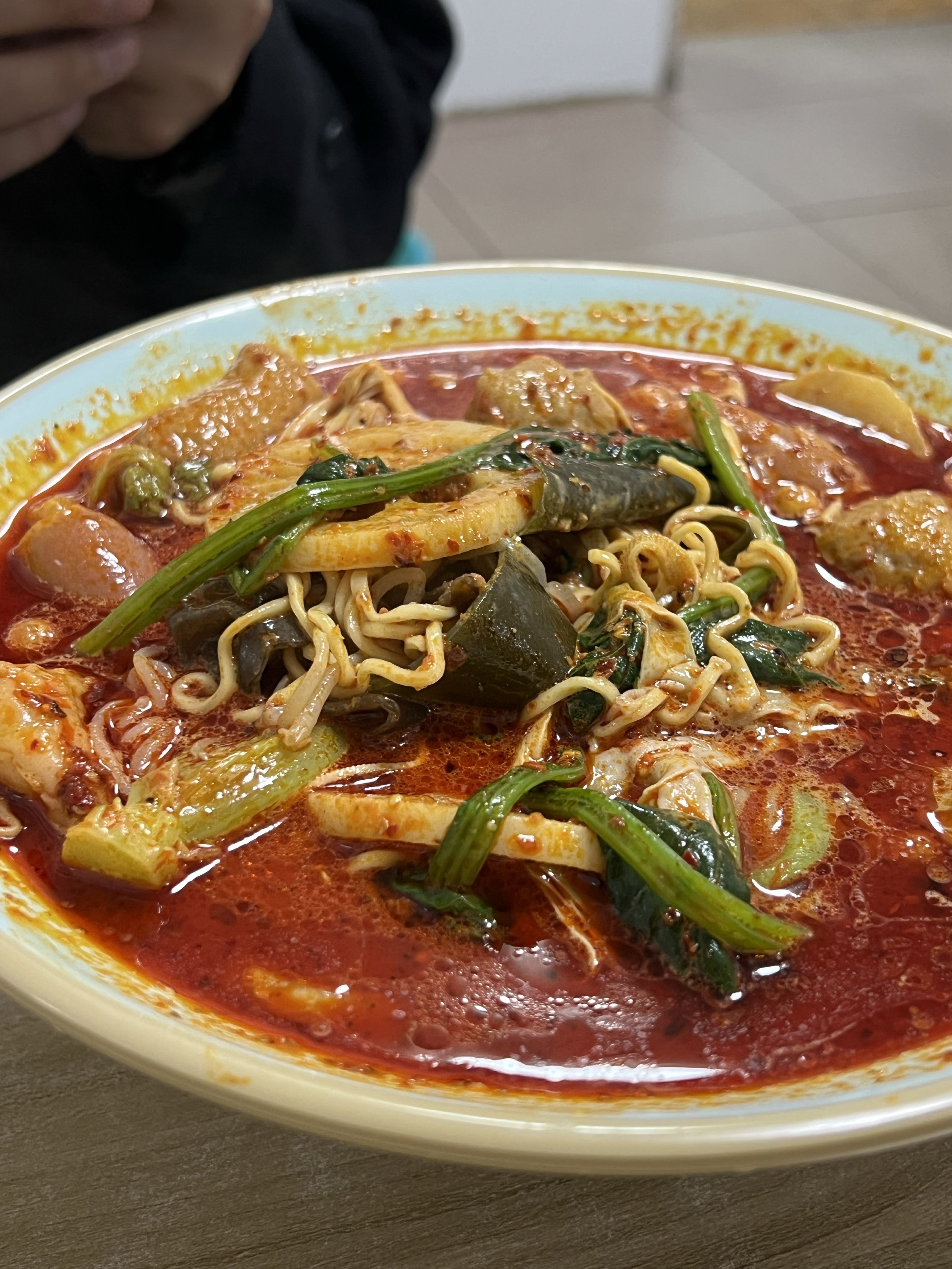 于氏东北黏糊麻辣烫