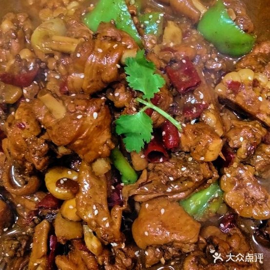 咯咯叫焖炒鸡(万盛中央公园店)