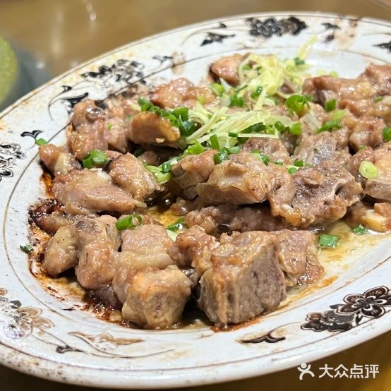 容边聚源排骨饭