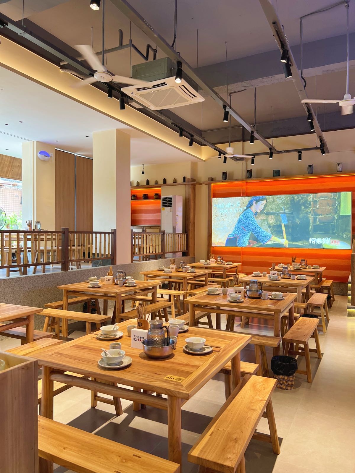 招弟嫂土菜馆(章江北店)环境