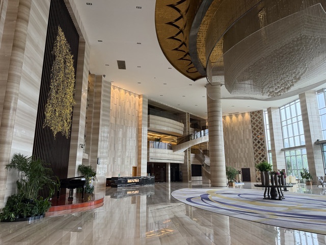 Howard Johnson Fuyangtianzhu Grand Hotel