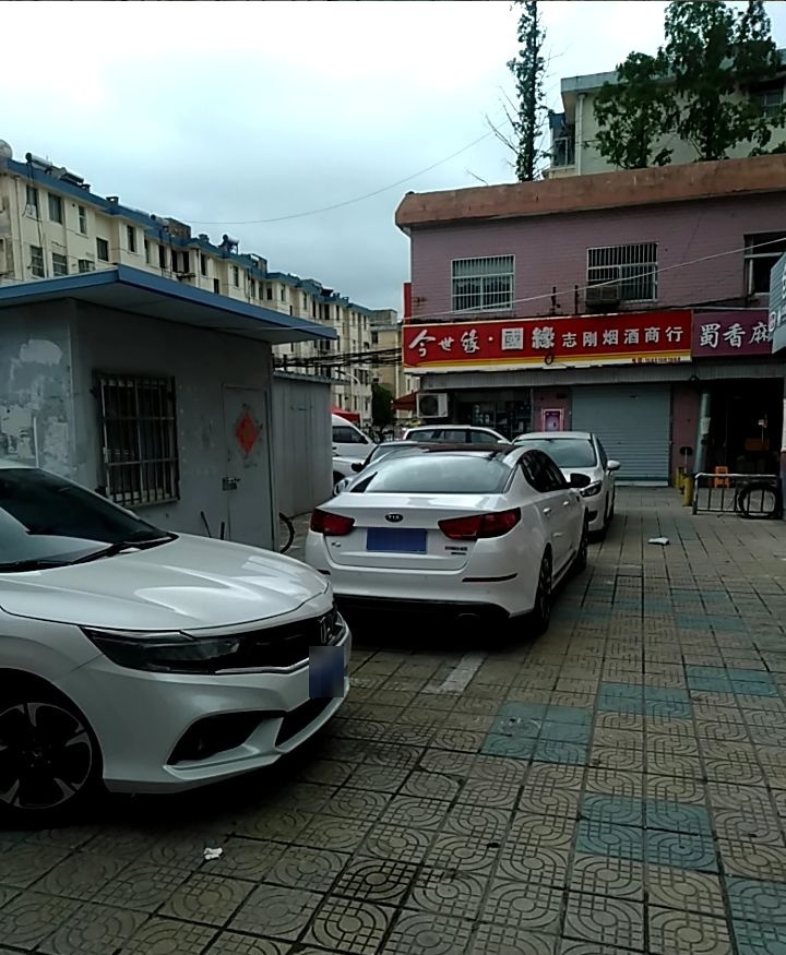 蜀香麻辣香锅(农民街店)