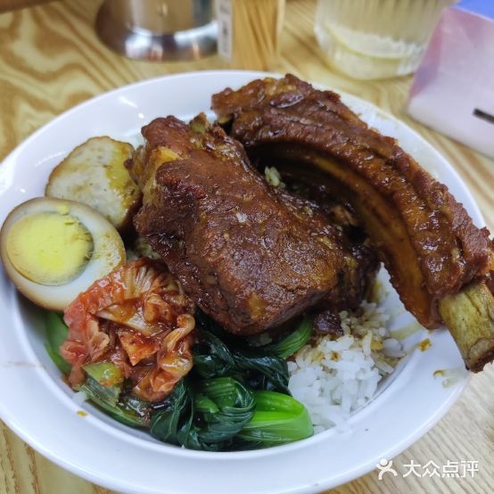 疆小牛猪猪饭餐厅(东荟城·奥特莱斯店)
