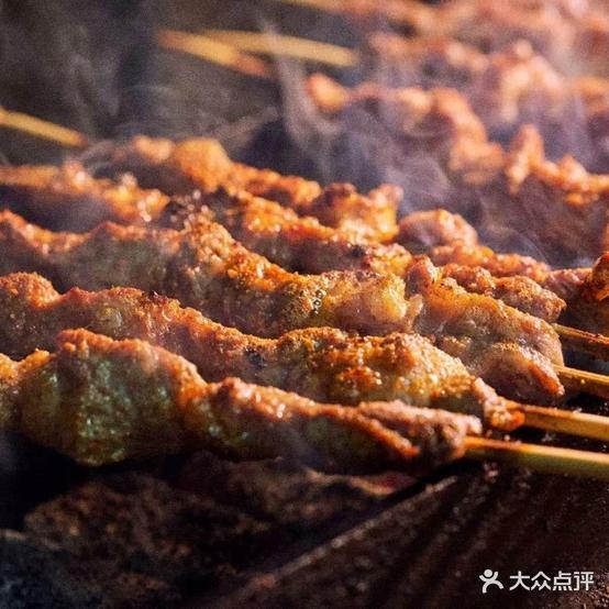 清真热合曼美食城