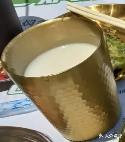 老田记顶顶香·焖烧煲(百盛A馆店)