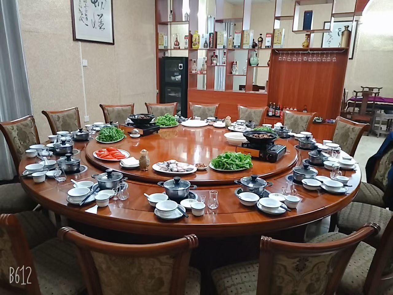 邻里汇仙沟牛肉店·脆皮鸡·糟粕醋