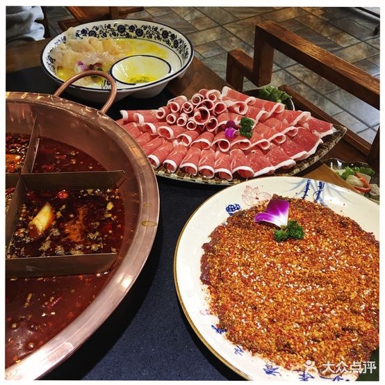 辣员外重老火锅(中山路店)