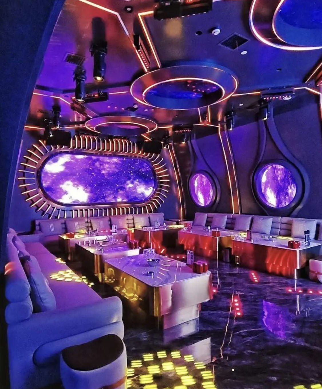 宝马国际(太阳广场店)