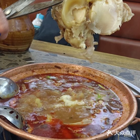 咏熹·睡个喷泉牛杂