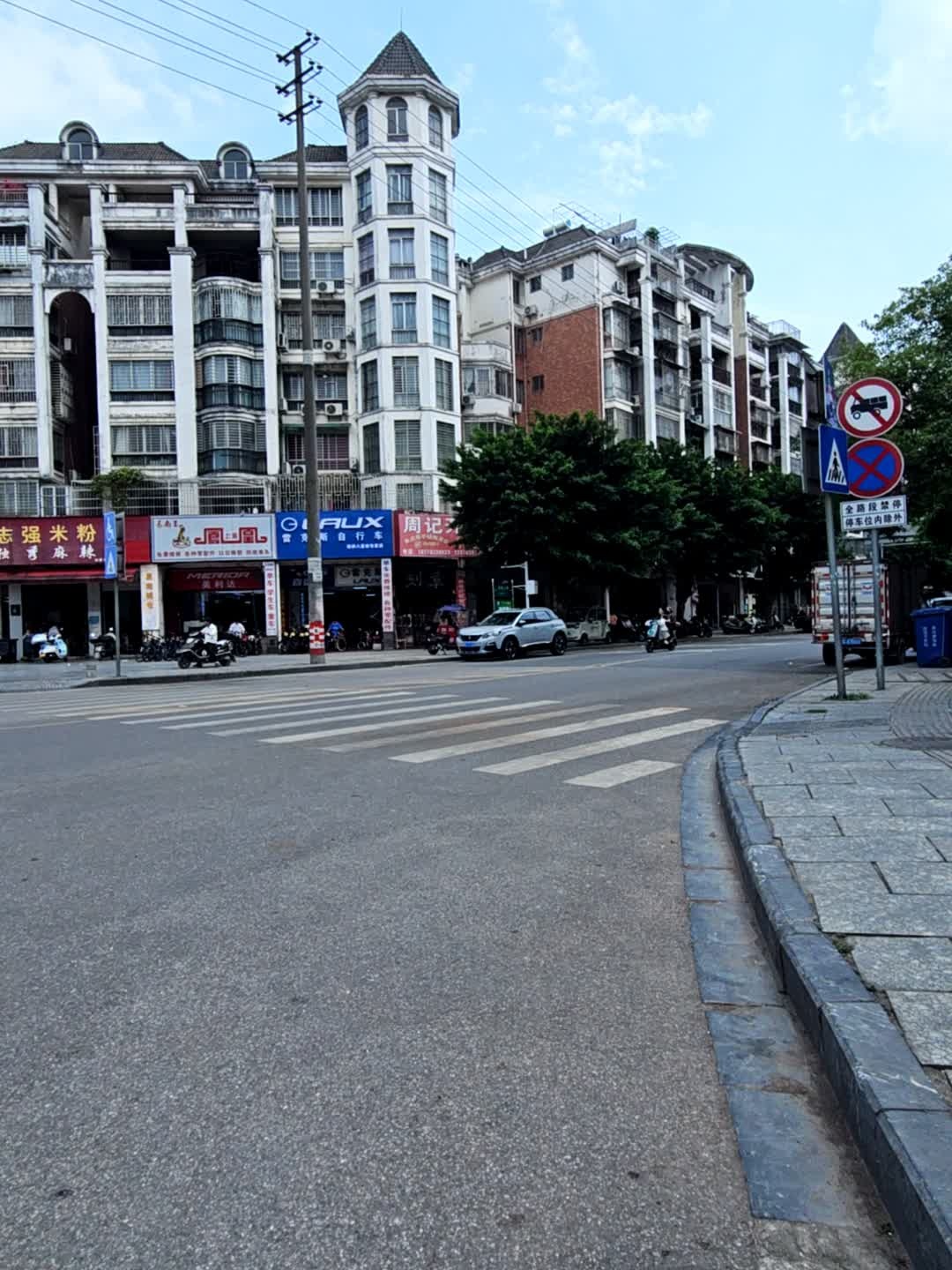 周记开锁(川东三路店)